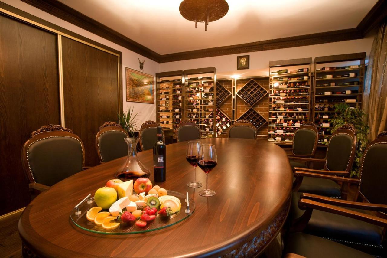 Spa Hotel Persenk Devin Exterior photo Wine tasting room