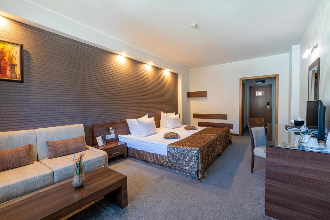 Spa Hotel Persenk Devin Exterior photo